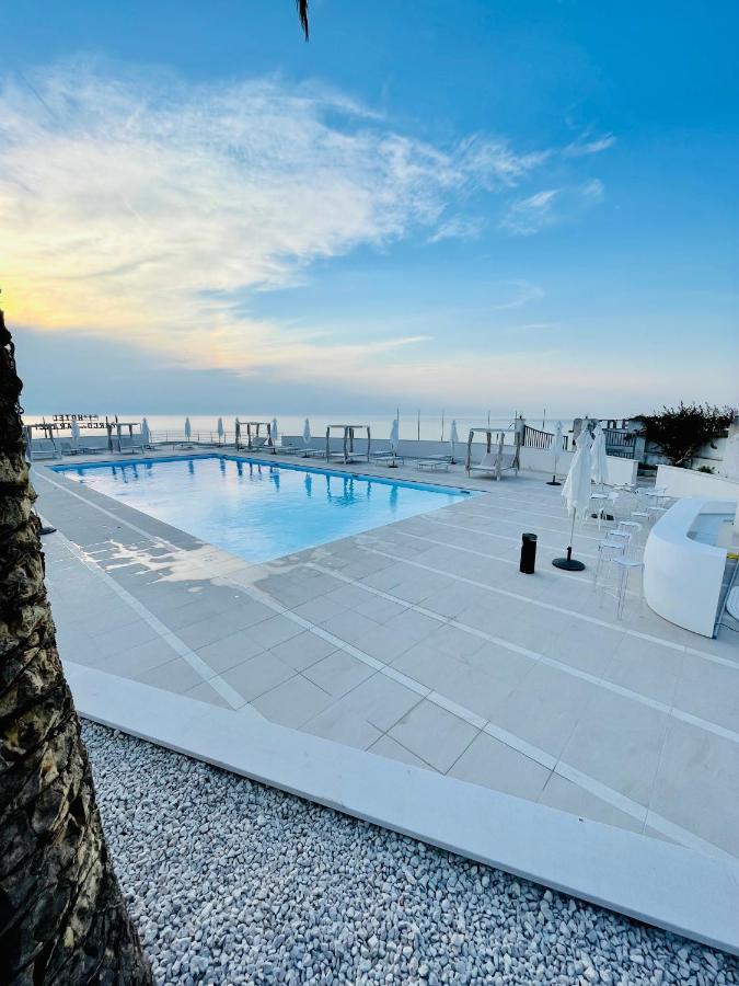 Rodi Resort โรดิการ์กานิโก ภายนอก รูปภาพ