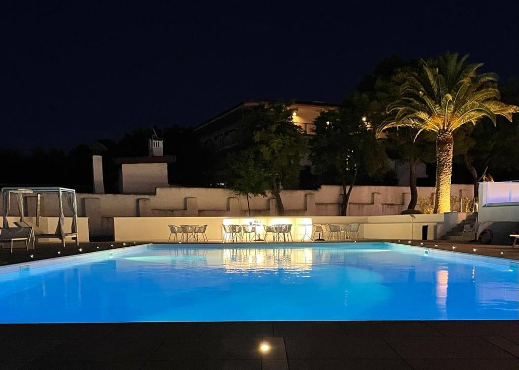 Rodi Resort โรดิการ์กานิโก ภายนอก รูปภาพ